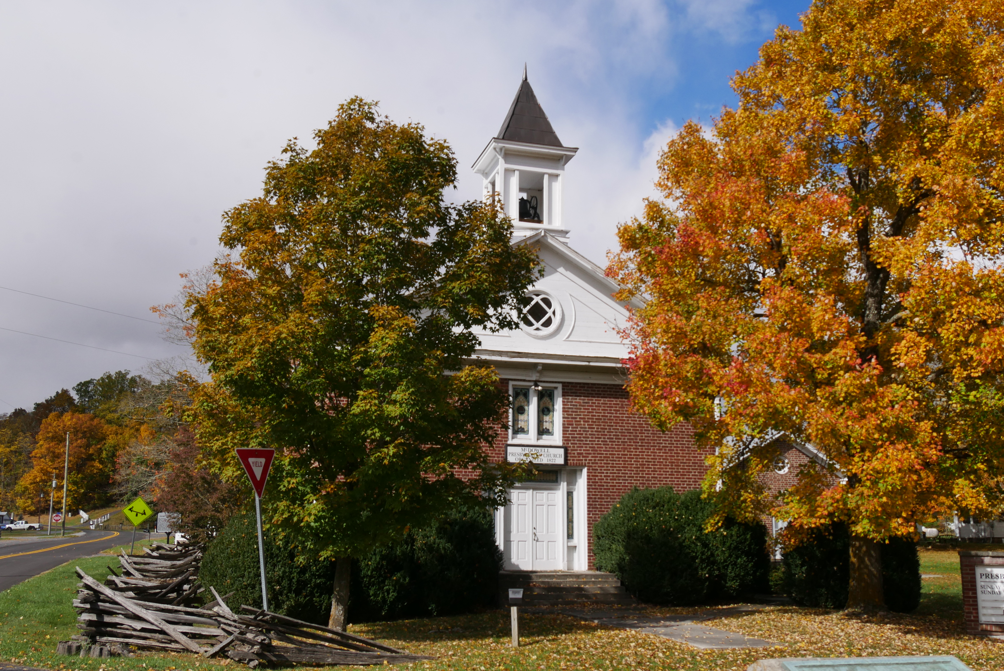 Monterey Presbaterian Church in fall